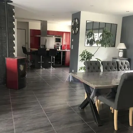 Villa Magnifique Avec Piscine, Jacuzzi Et Baignoire Balneo