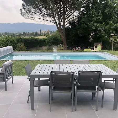 Magnifique Avec Piscine, Jacuzzi Et Baignoire Balneo * Upie
