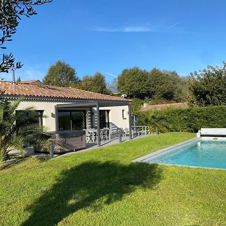 Villa Magnifique Avec Piscine, Jacuzzi Et Baignoire Balneo
